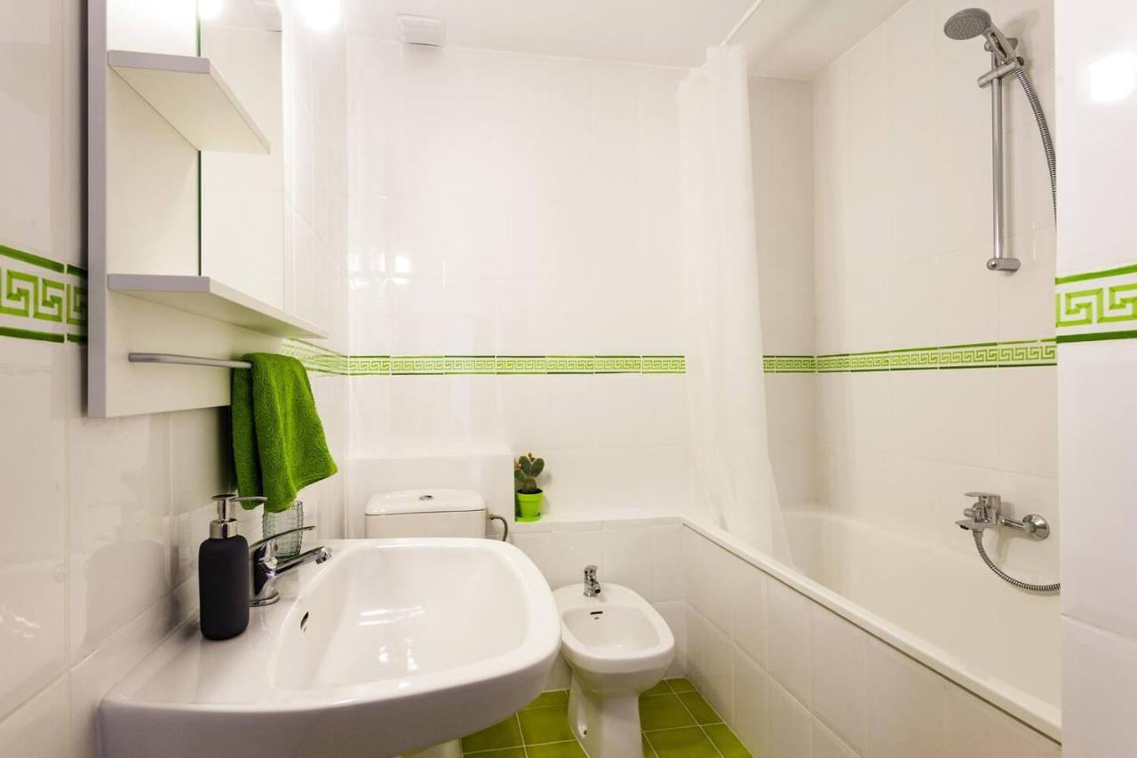 Spacious, Bright Apartment Next To The Old Town Valencia Ngoại thất bức ảnh